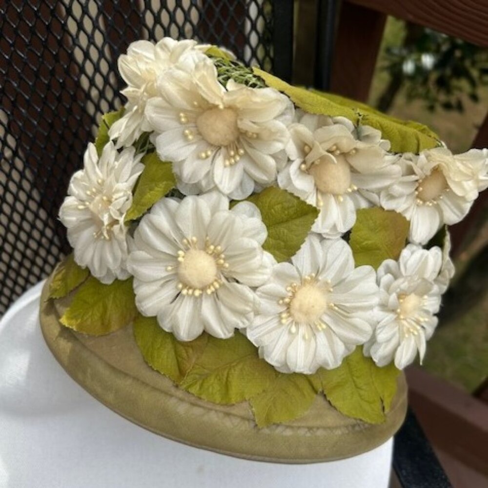 BONWIT TELLER NYC Silk Daisy Tall Pillbox HAT